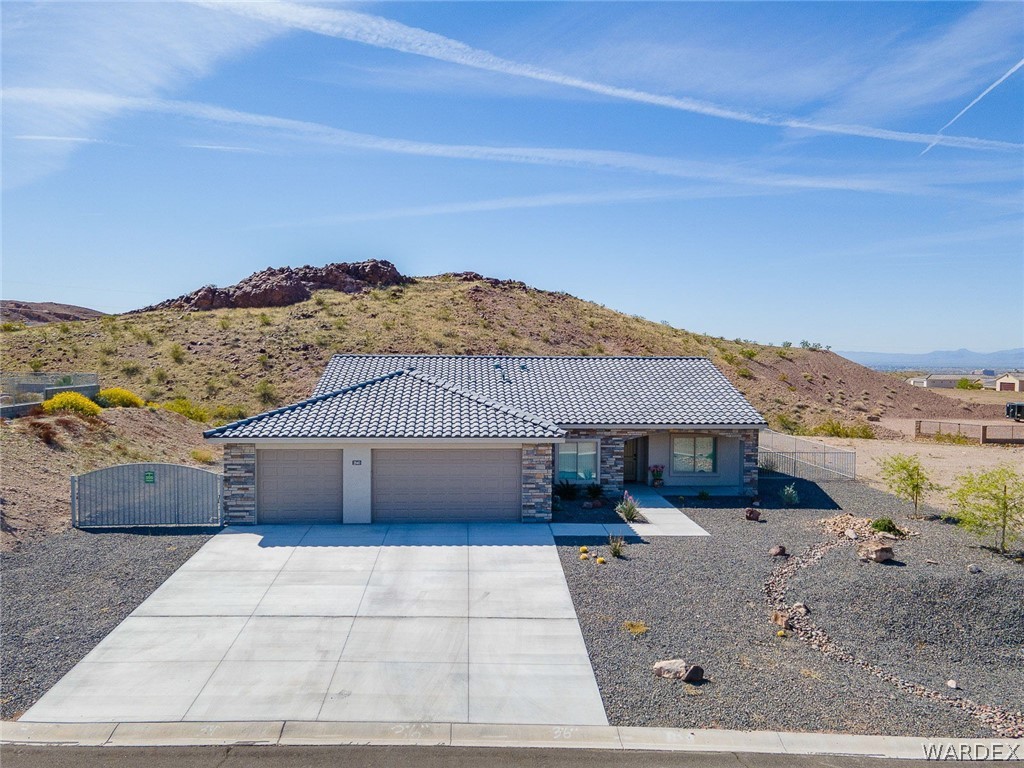 2840 Chaco Canyon Drive