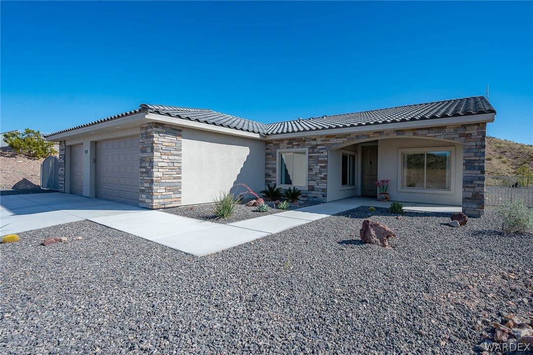 2840 Chaco Canyon Drive