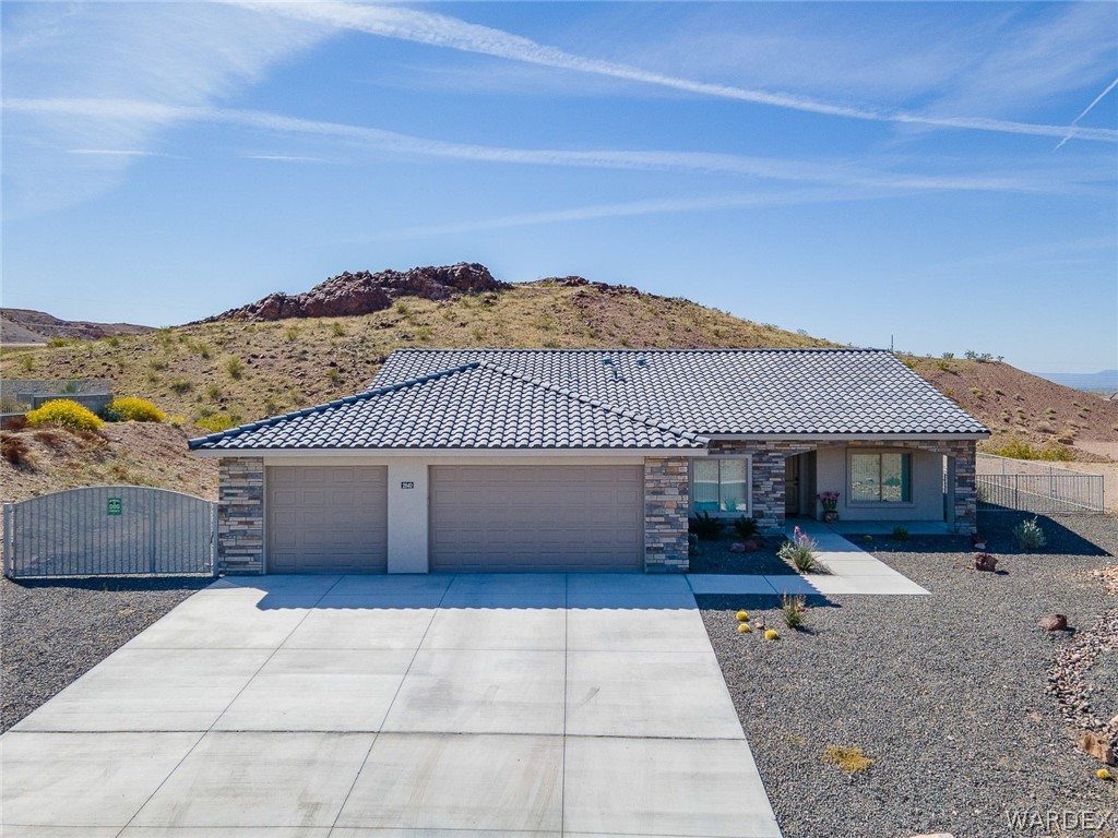 2840 Chaco Canyon Drive