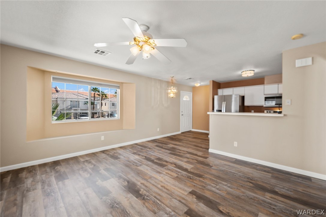 3423 Mccormick Boulevard 210