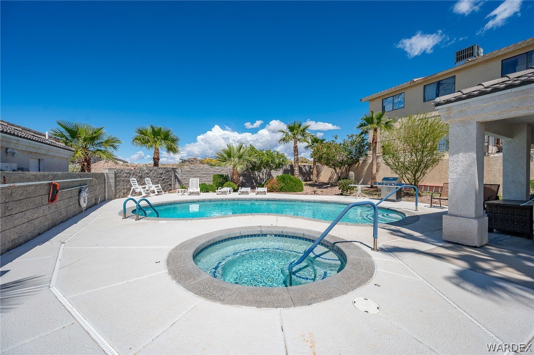 3423 Mccormick Boulevard 210