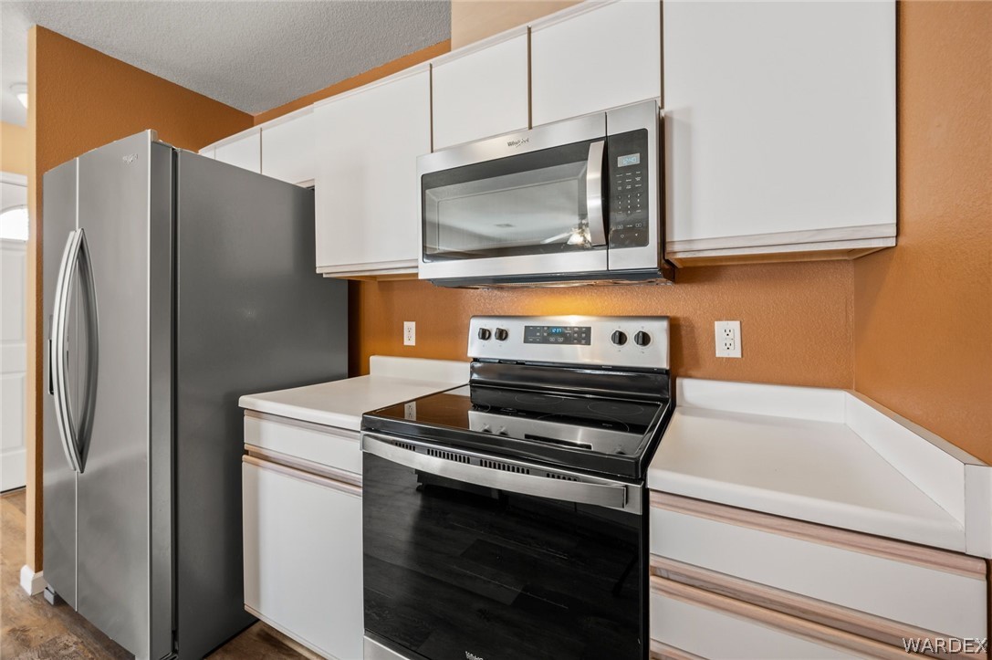 3423 Mccormick Boulevard 210