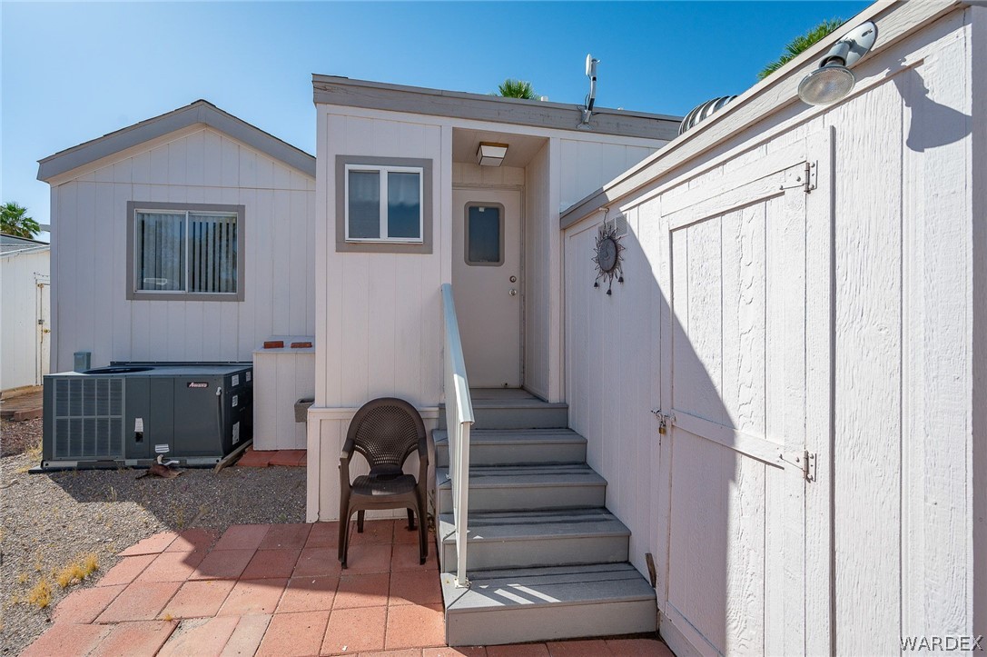 2000 Ramar Road 242