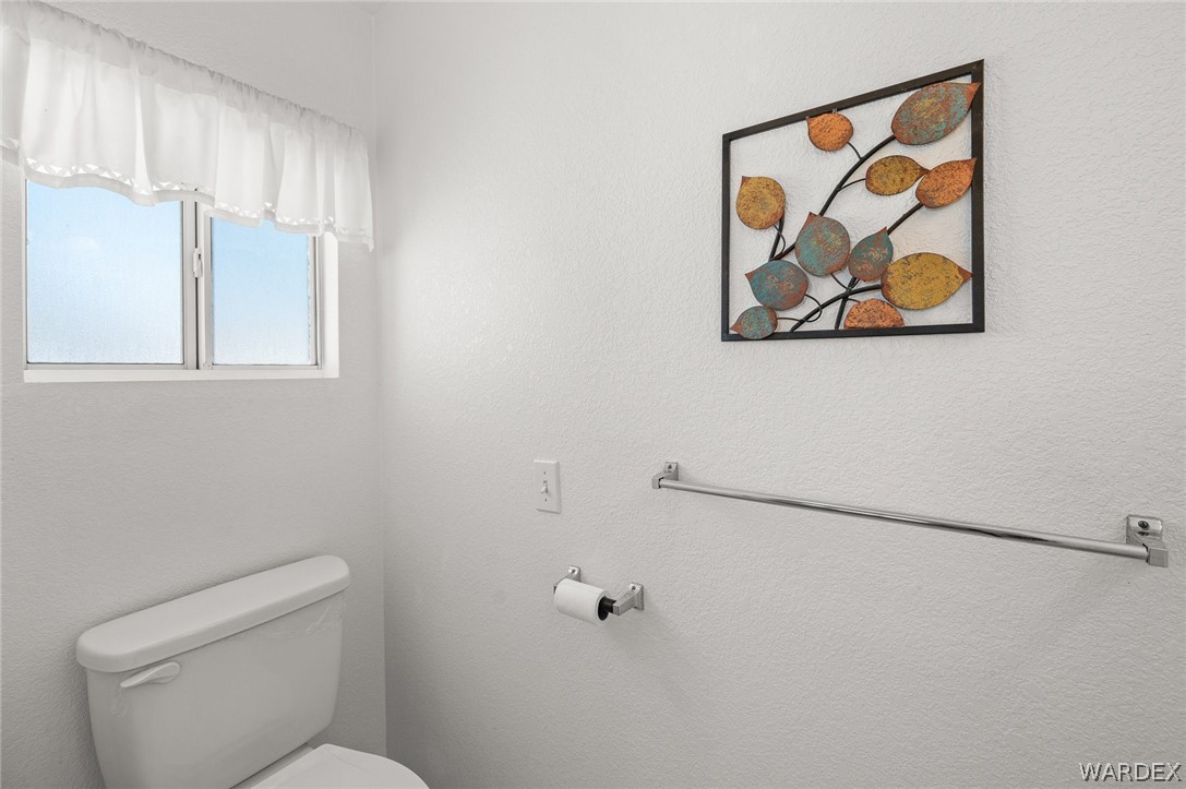 2000 Ramar Road 242