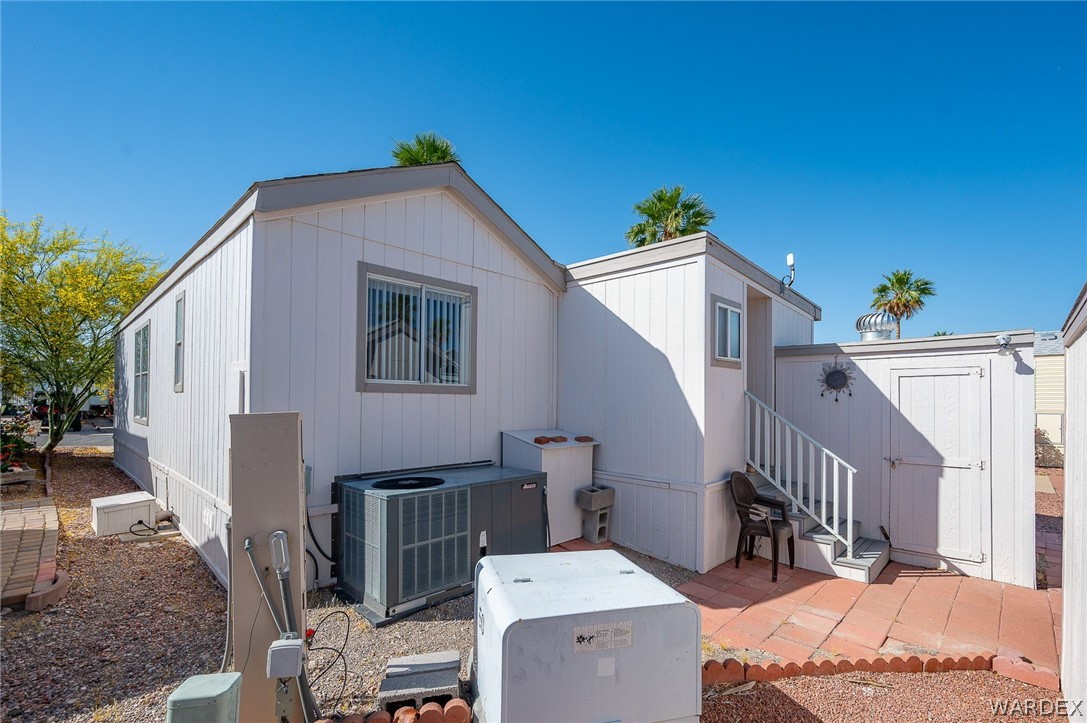 2000 Ramar Road 242