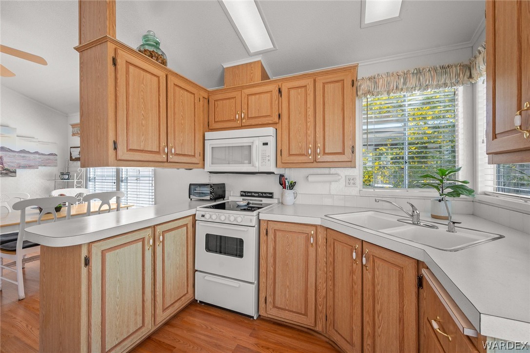 2000 Ramar Road 242