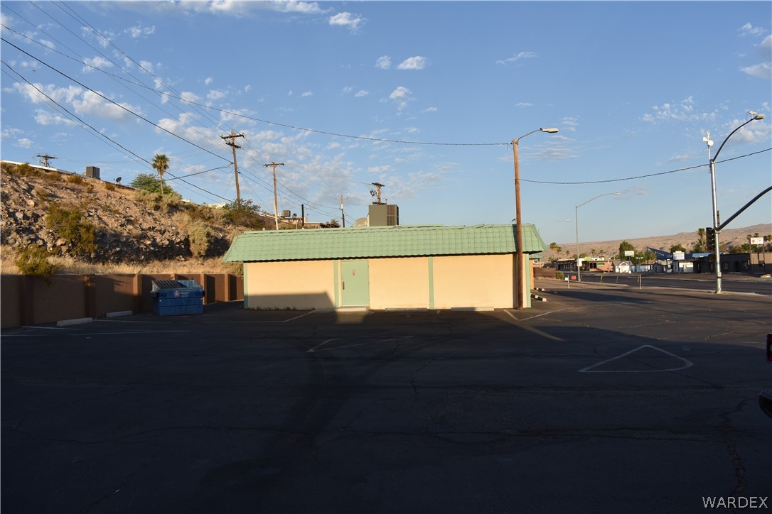 1890 Highway 95