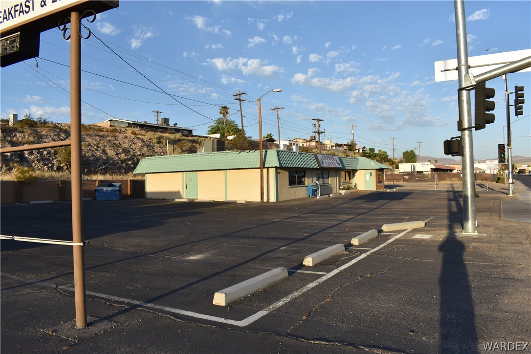 1890 Highway 95