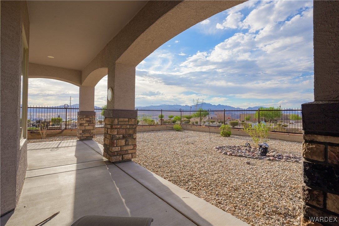 2601 Shoreline Cove