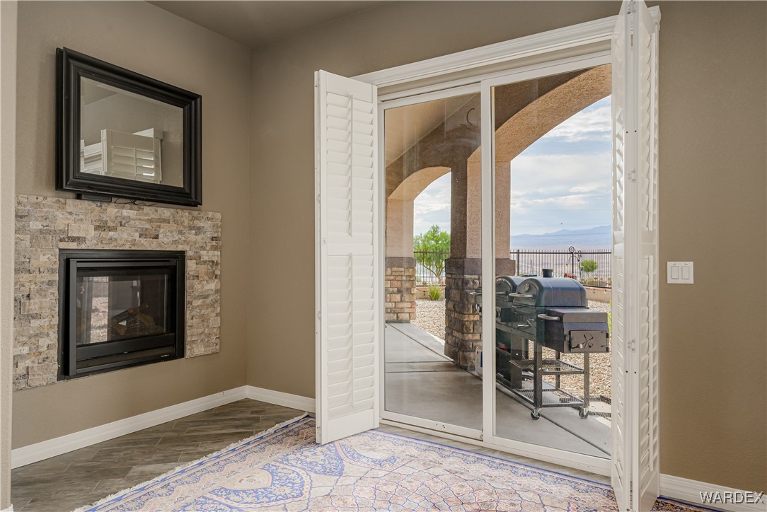 2601 Shoreline Cove