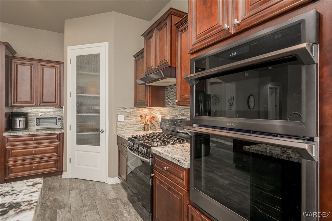 2601 Shoreline Cove