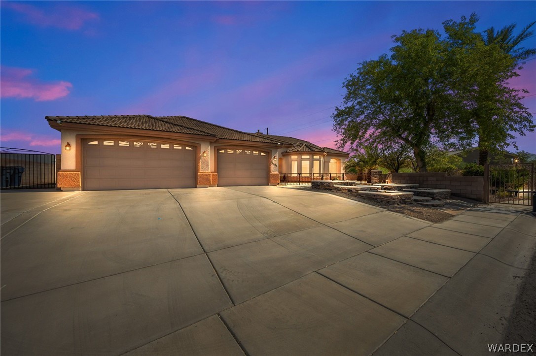 2595 Majestic Way