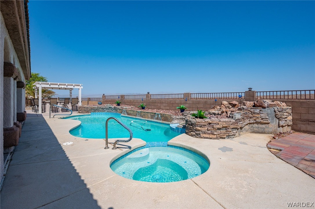 2595 Majestic Way