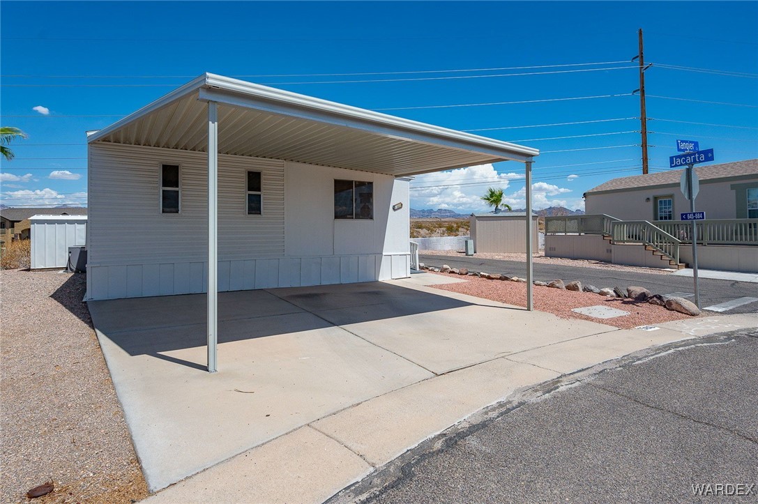 2000 Ramar Road 586