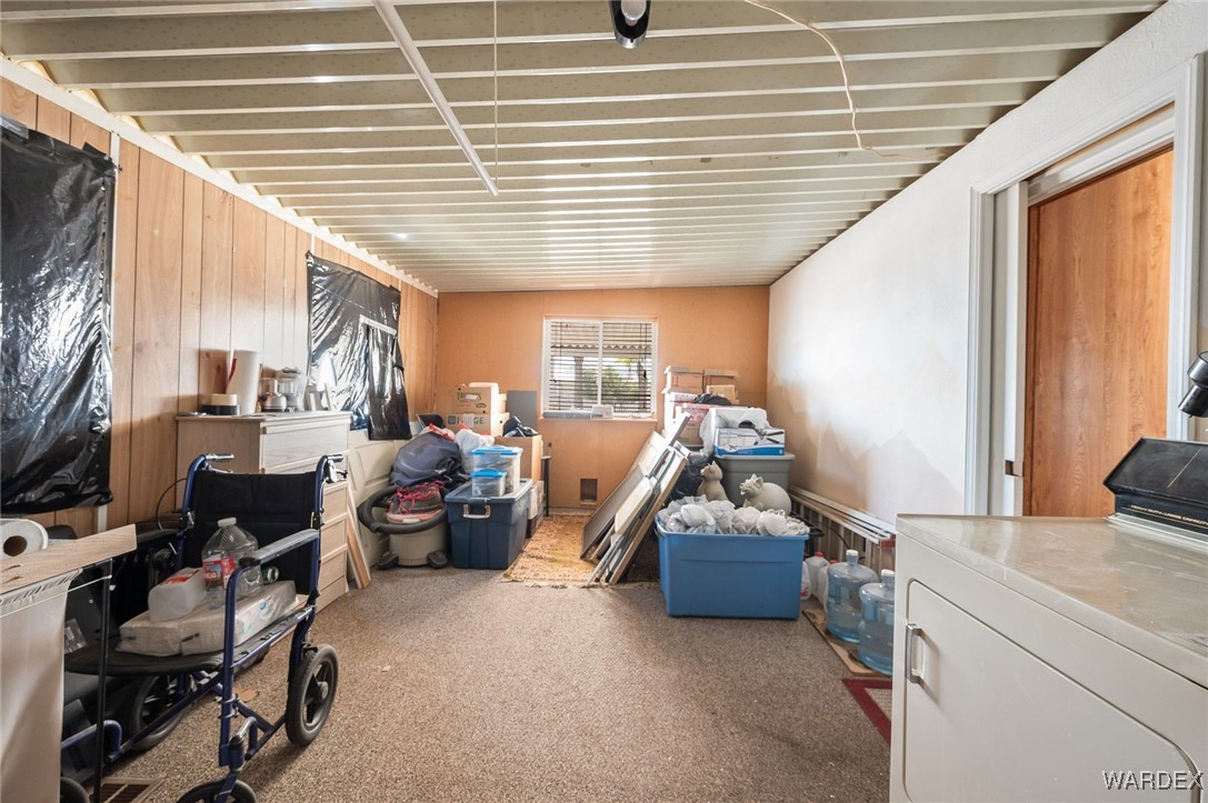 2000 Ramar Road 586