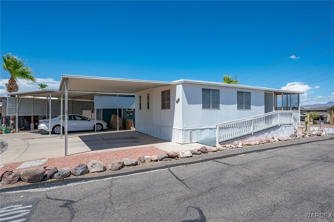 2000 Ramar Road 586