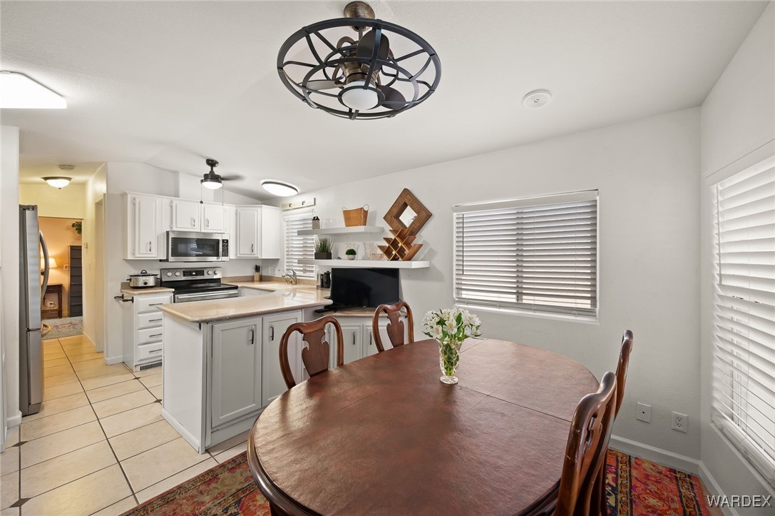2000 Ramar Road 577