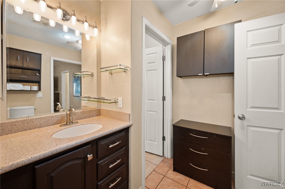 2000 Ramar Road 577