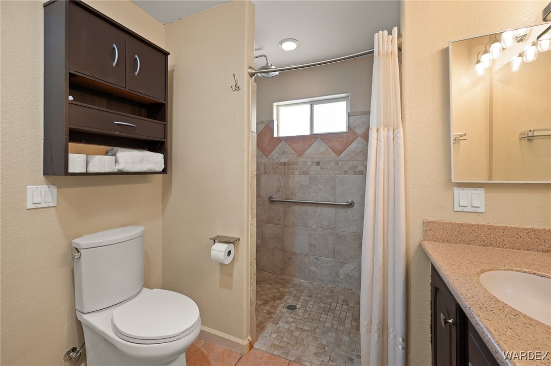 2000 Ramar Road 577