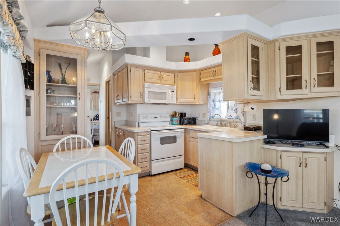 2000 Ramar Road 358