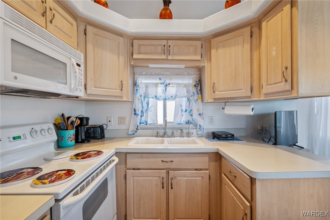 2000 Ramar Road 358