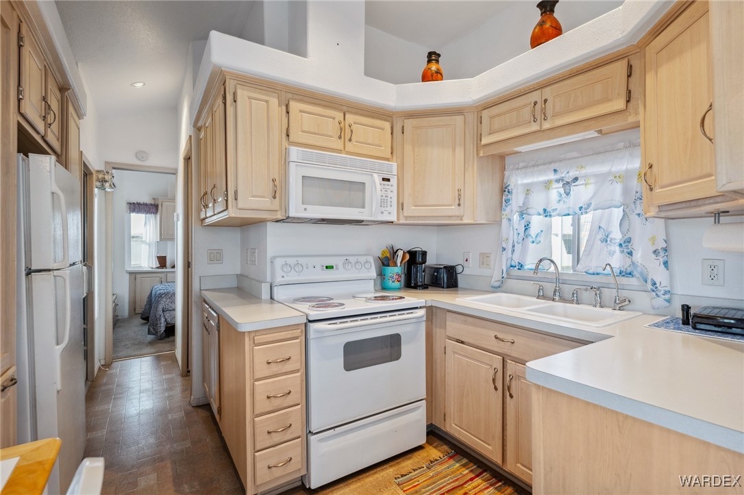 2000 Ramar Road 358