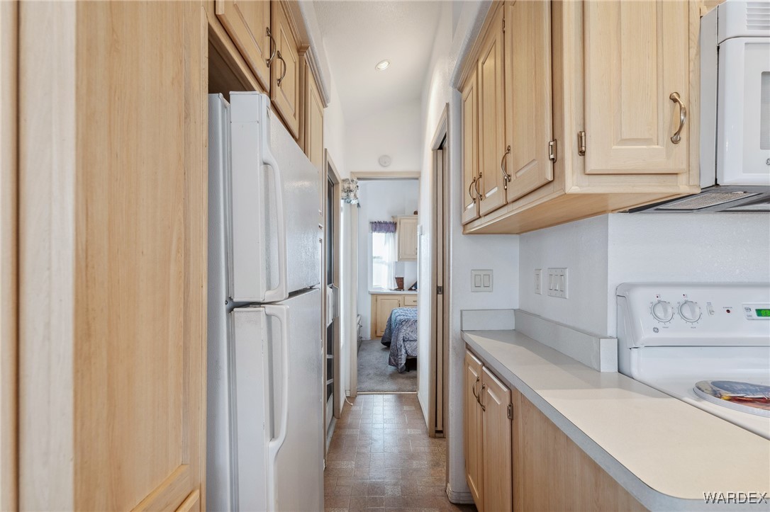 2000 Ramar Road 358