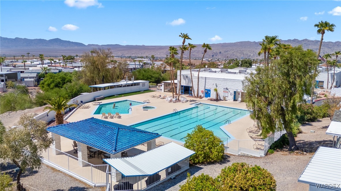 2000 Ramar Road 555