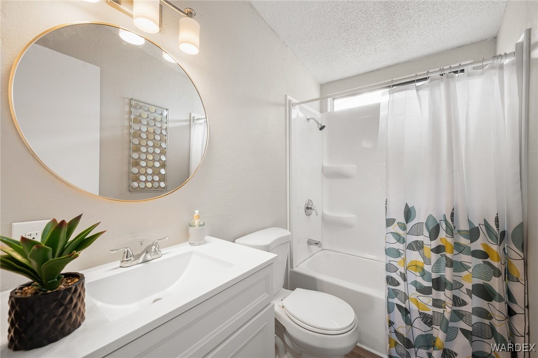 4580 W Crystal Drive