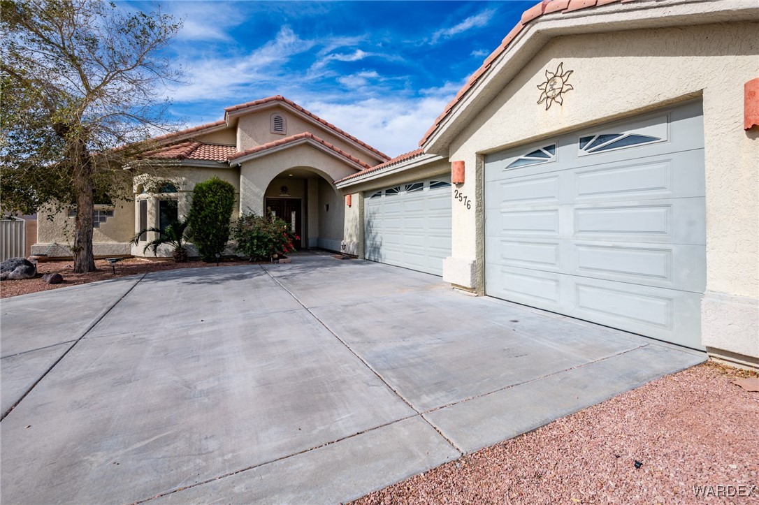 2576 Majestic Way