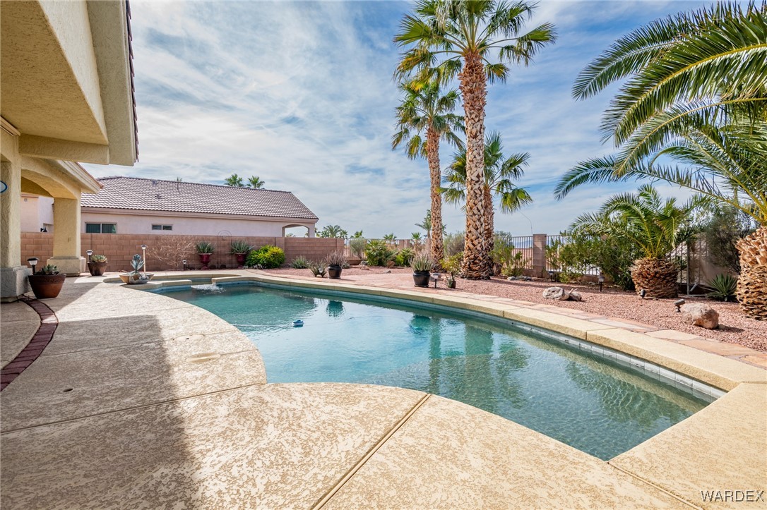 2576 Majestic Way