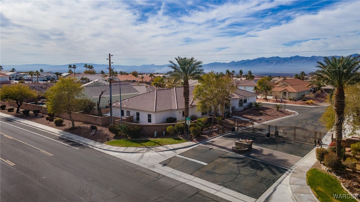 2576 Majestic Way