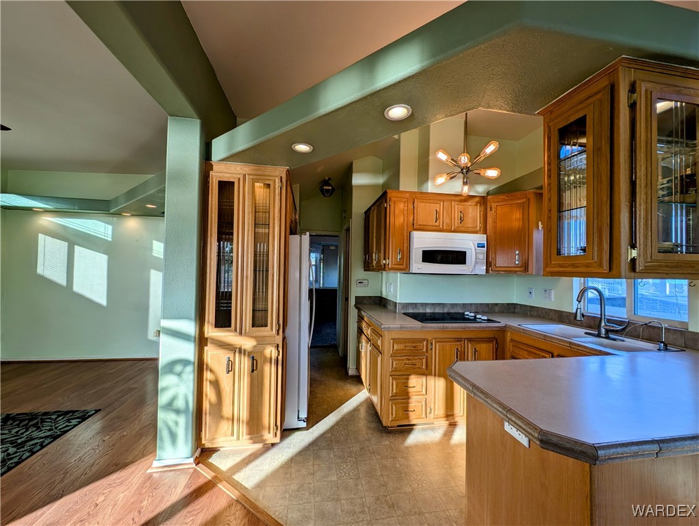 2000 Ramar Road 637