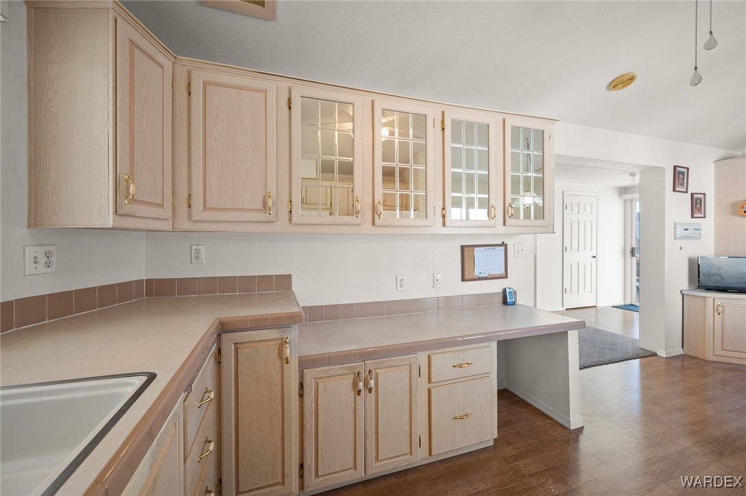 2000 Ramar Road 105