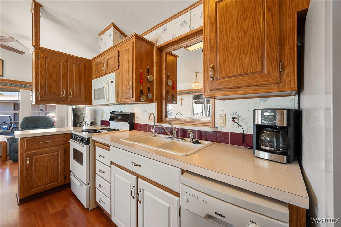 2000 Ramar Road 34