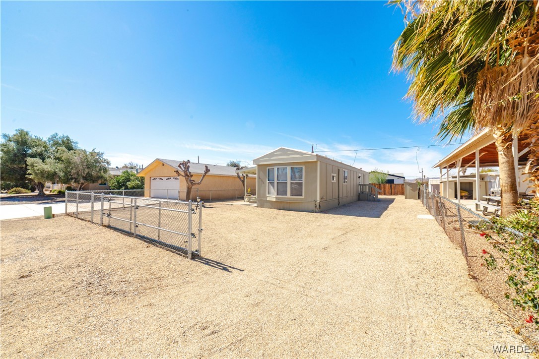 7835 S Cardinal Drive