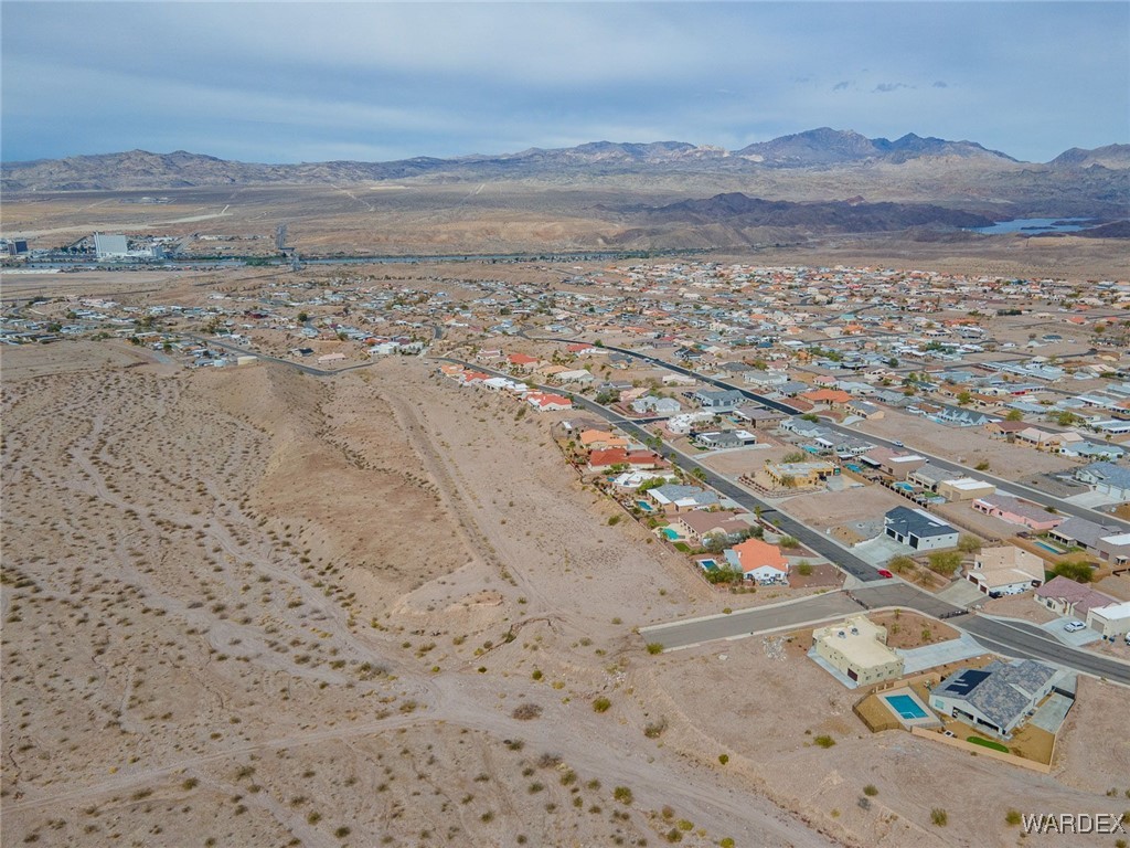 000 Locust Boulevard