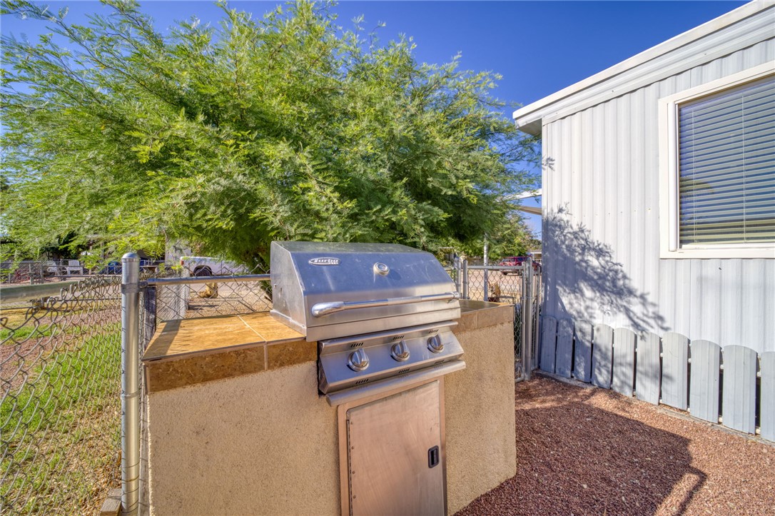 600 E A Street