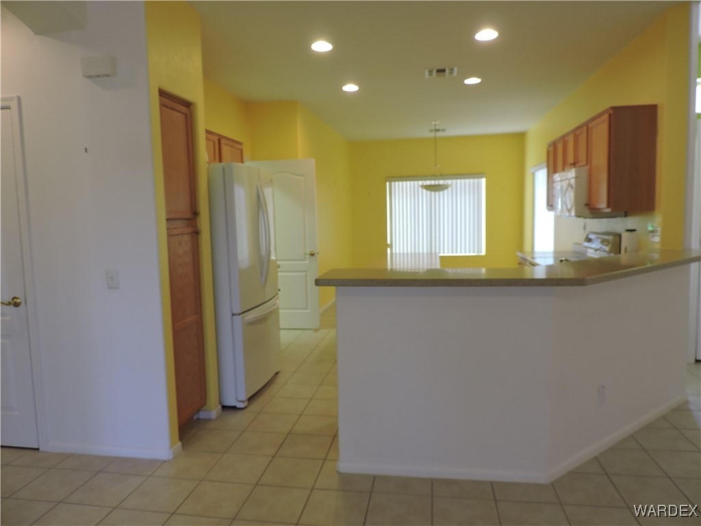 2353 Halfmoon Way