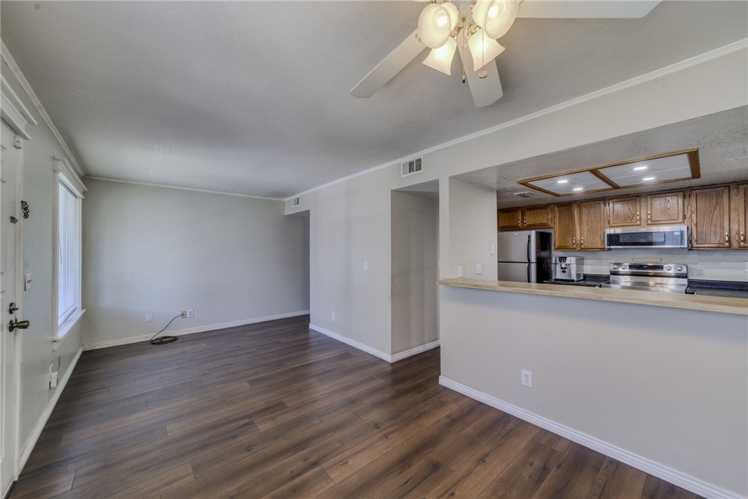 1800 Clubhouse Drive 70