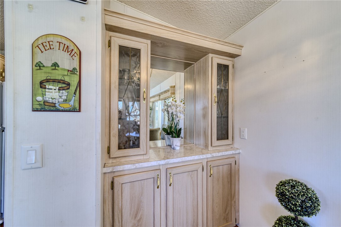 2000 Ramar Road 44