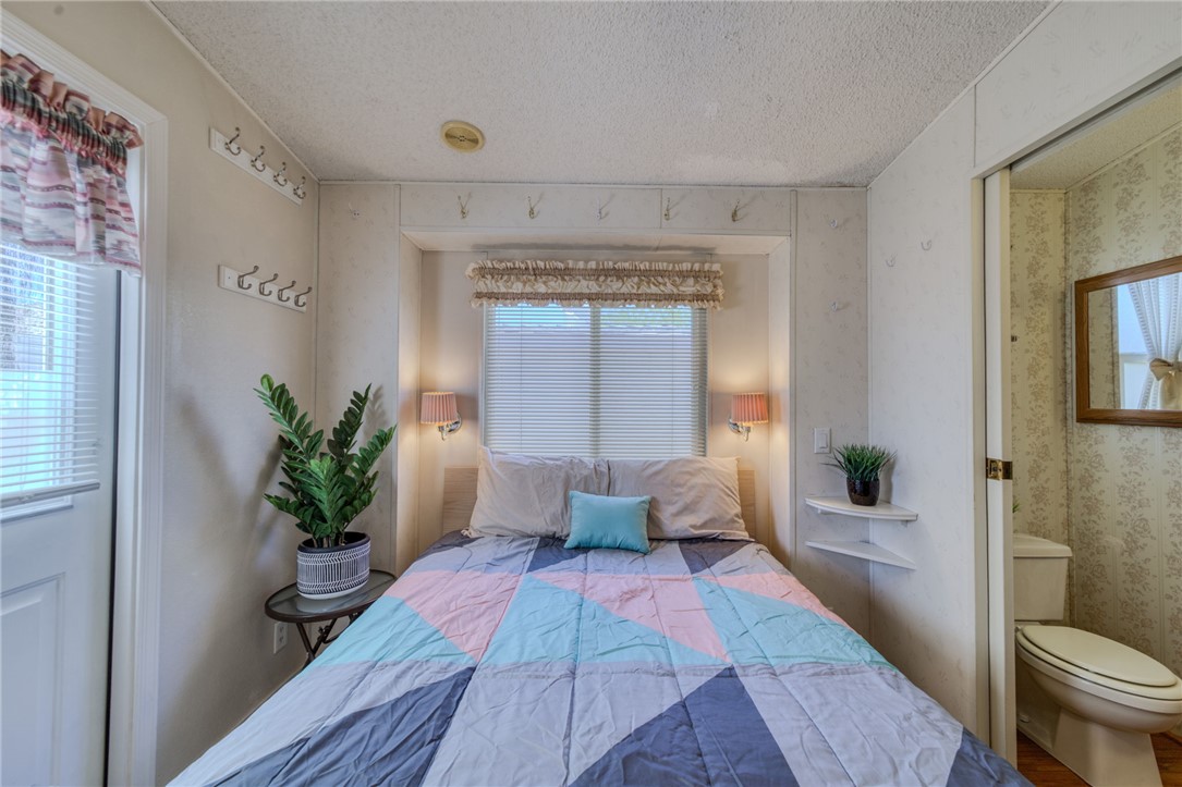 2000 Ramar Road 44