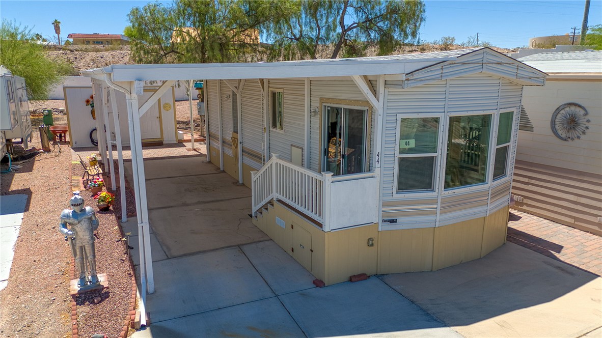2000 Ramar Road 44