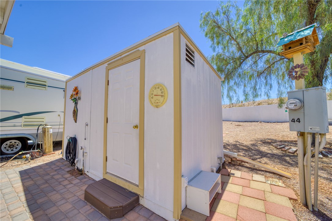 2000 Ramar Road 44