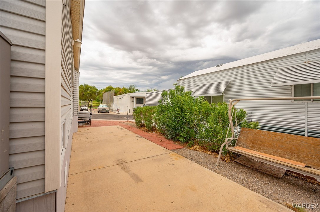 2000 Ramar Road 689