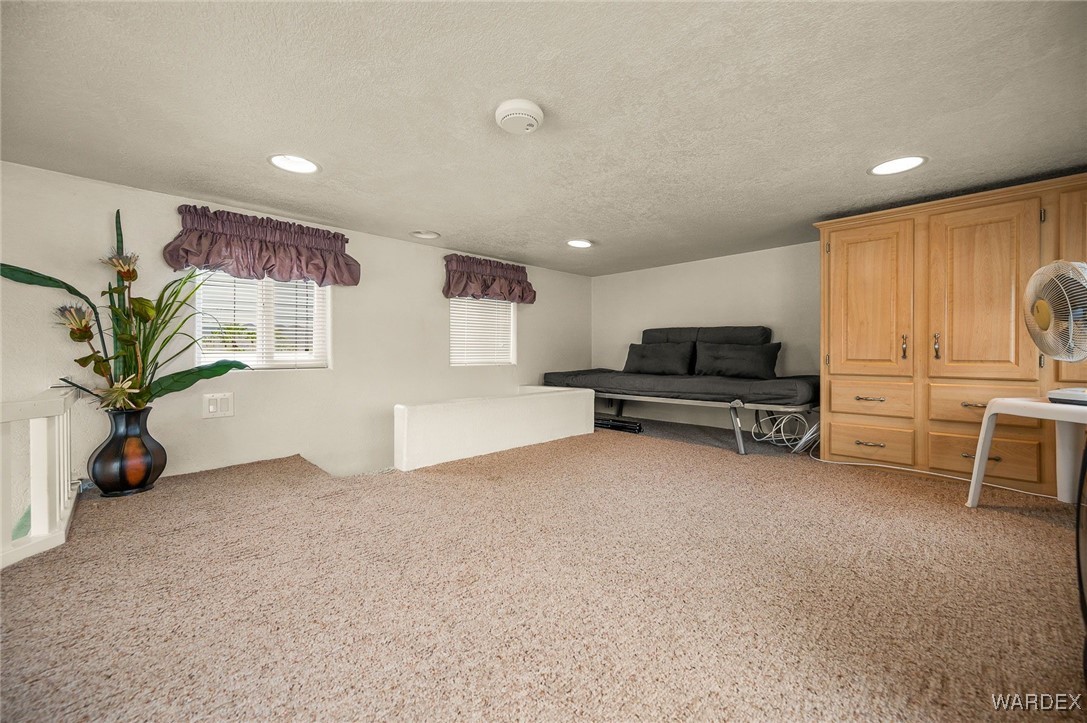 2000 Ramar Road 689