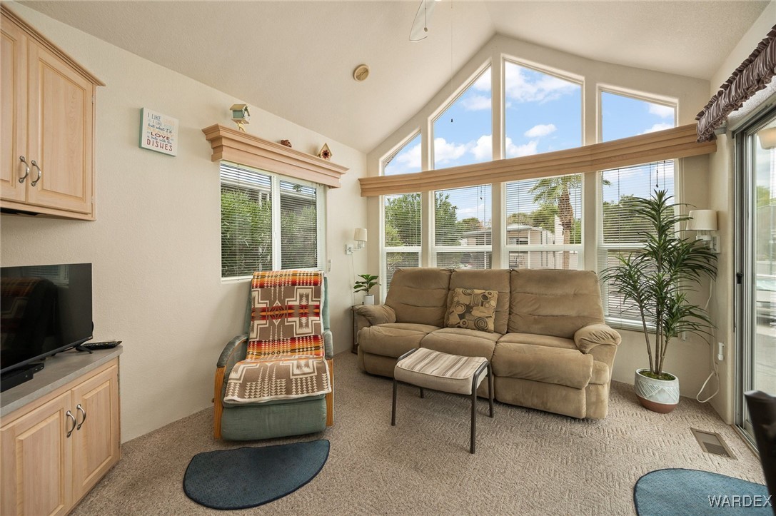 2000 Ramar Road 689