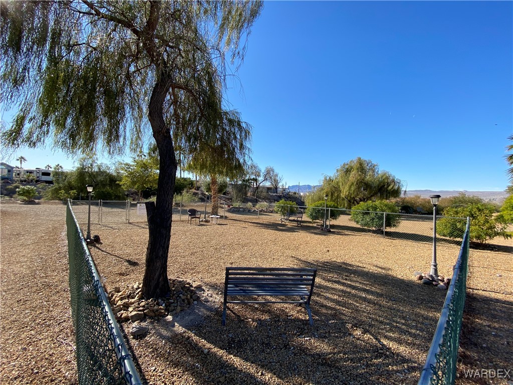 2000 Ramar Road 689