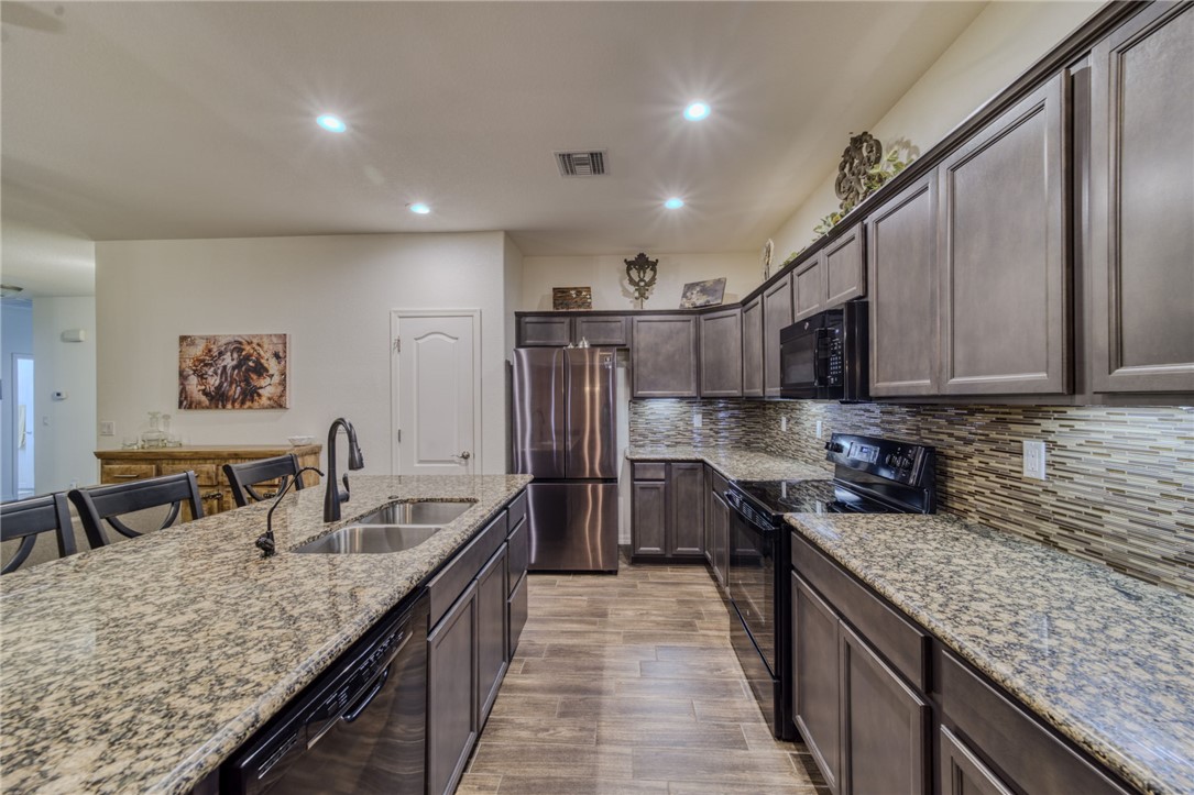 2740 Wilderness Lane