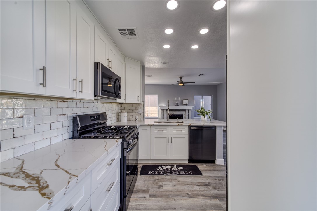 5900 S Mountain View Road